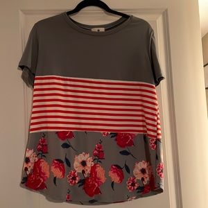 Large Betsy’s Boutique T-shirt